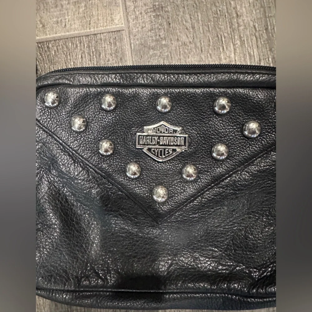 Harley-Davidson Black Crossbody Bag with Silver Accents - Picture 3 of 5